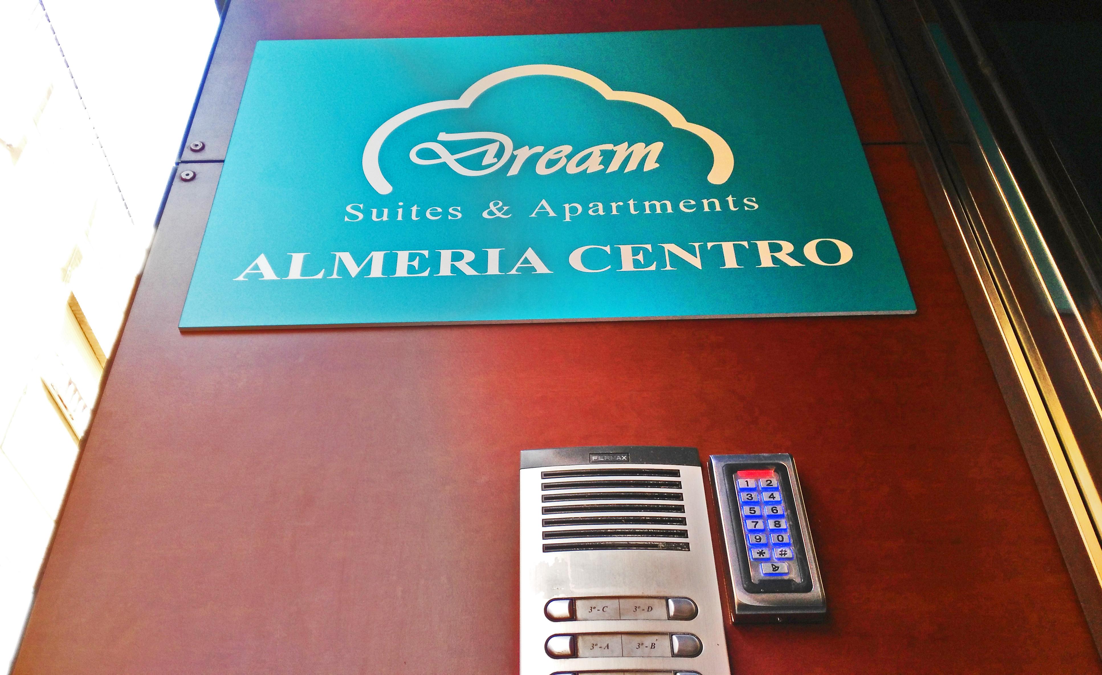 Dream Suites And Apartments Almeria Centro ภายนอก รูปภาพ