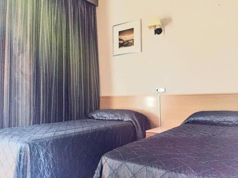 Dream Suites And Apartments Almeria Centro ภายนอก รูปภาพ