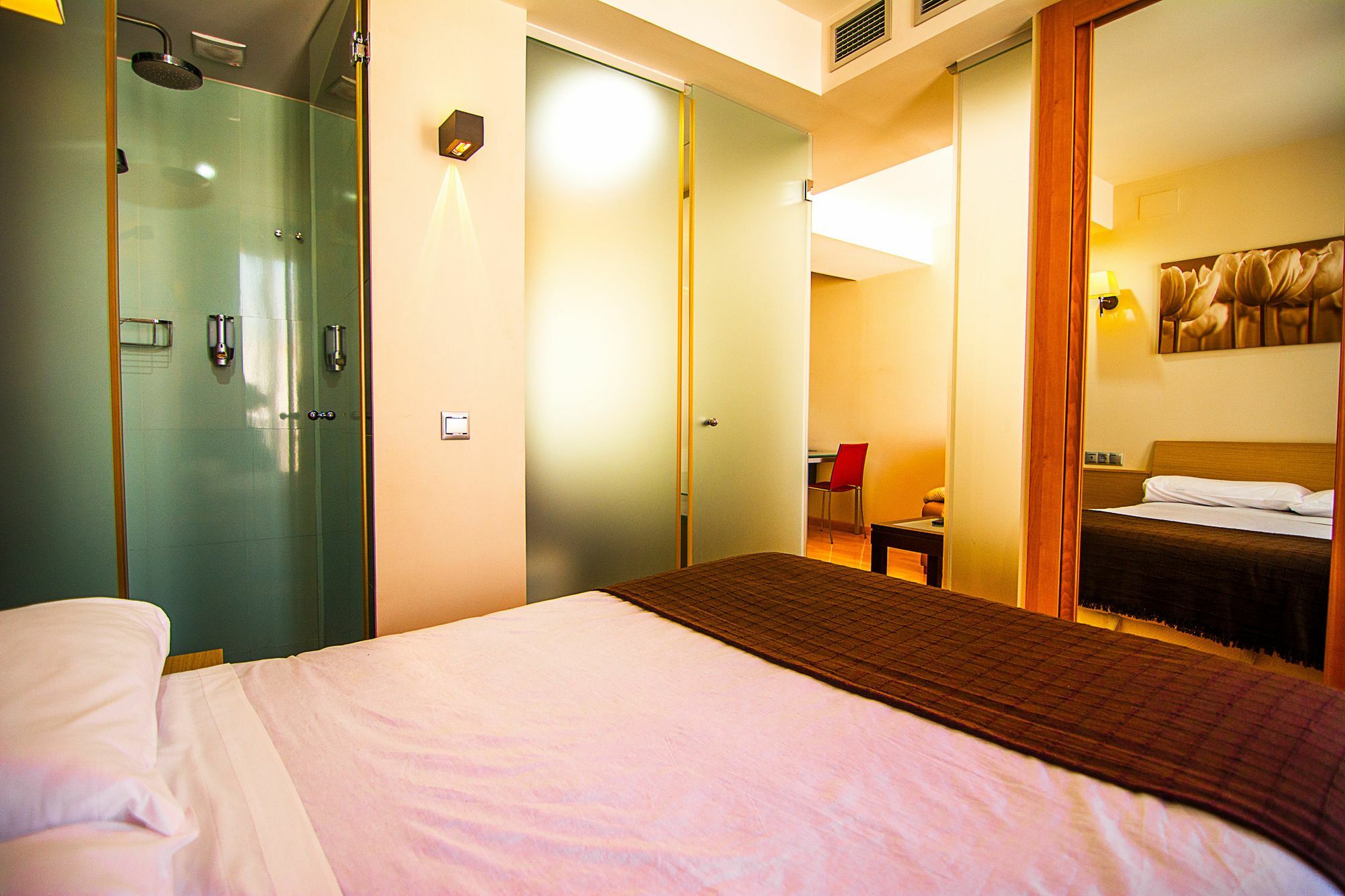 Dream Suites And Apartments Almeria Centro ภายนอก รูปภาพ