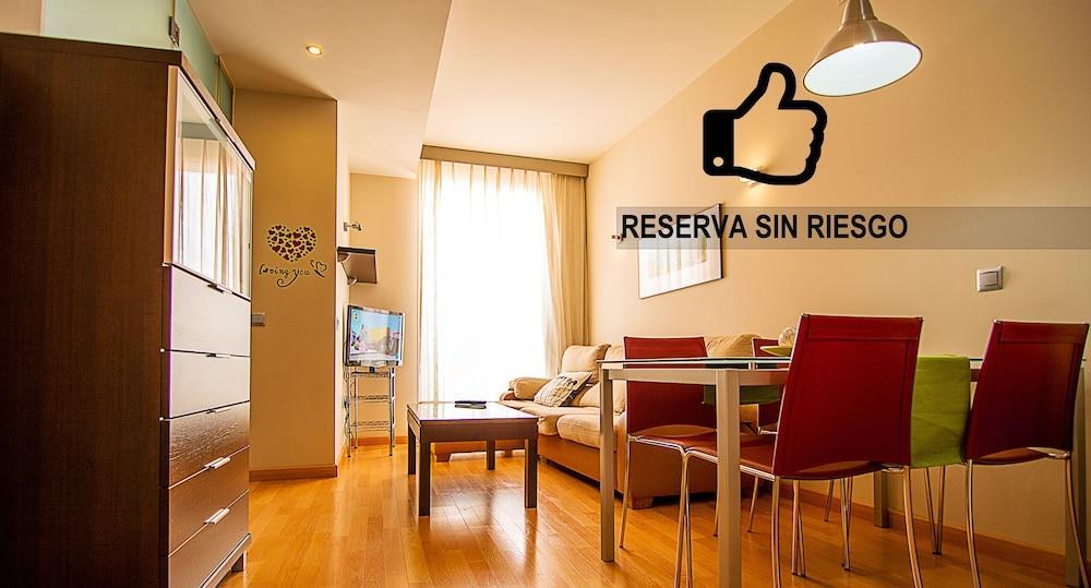 Dream Suites And Apartments Almeria Centro ภายนอก รูปภาพ